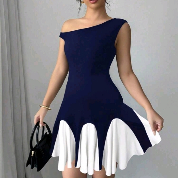 Women Elegant Asymmetrical Lace Contrast Color Dress - Picture 4 of 5